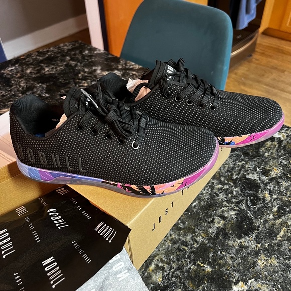 NOBULL HIIT SNEAKERS - BRAND NEW - Picture 1 of 4
